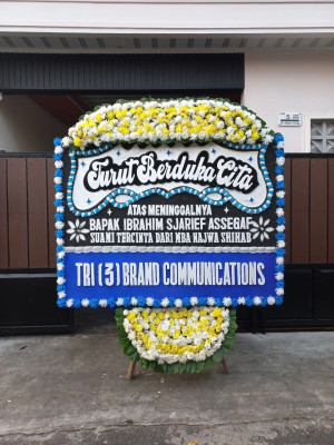 Papan Bunga Duka di Koja
